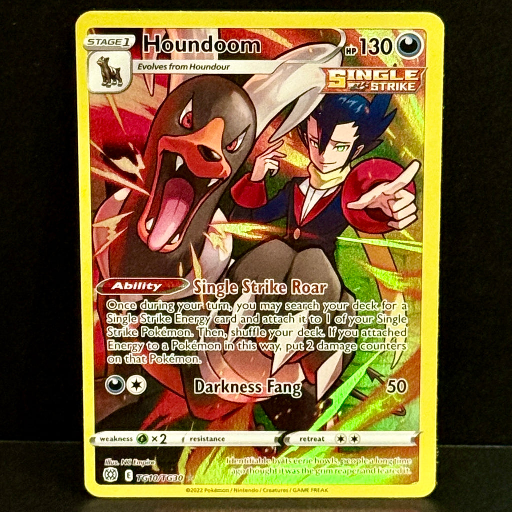 2022 Pokemon Brilliant Stars Trainer Gallery TG10/TG30 Houndoom Ultra Rare