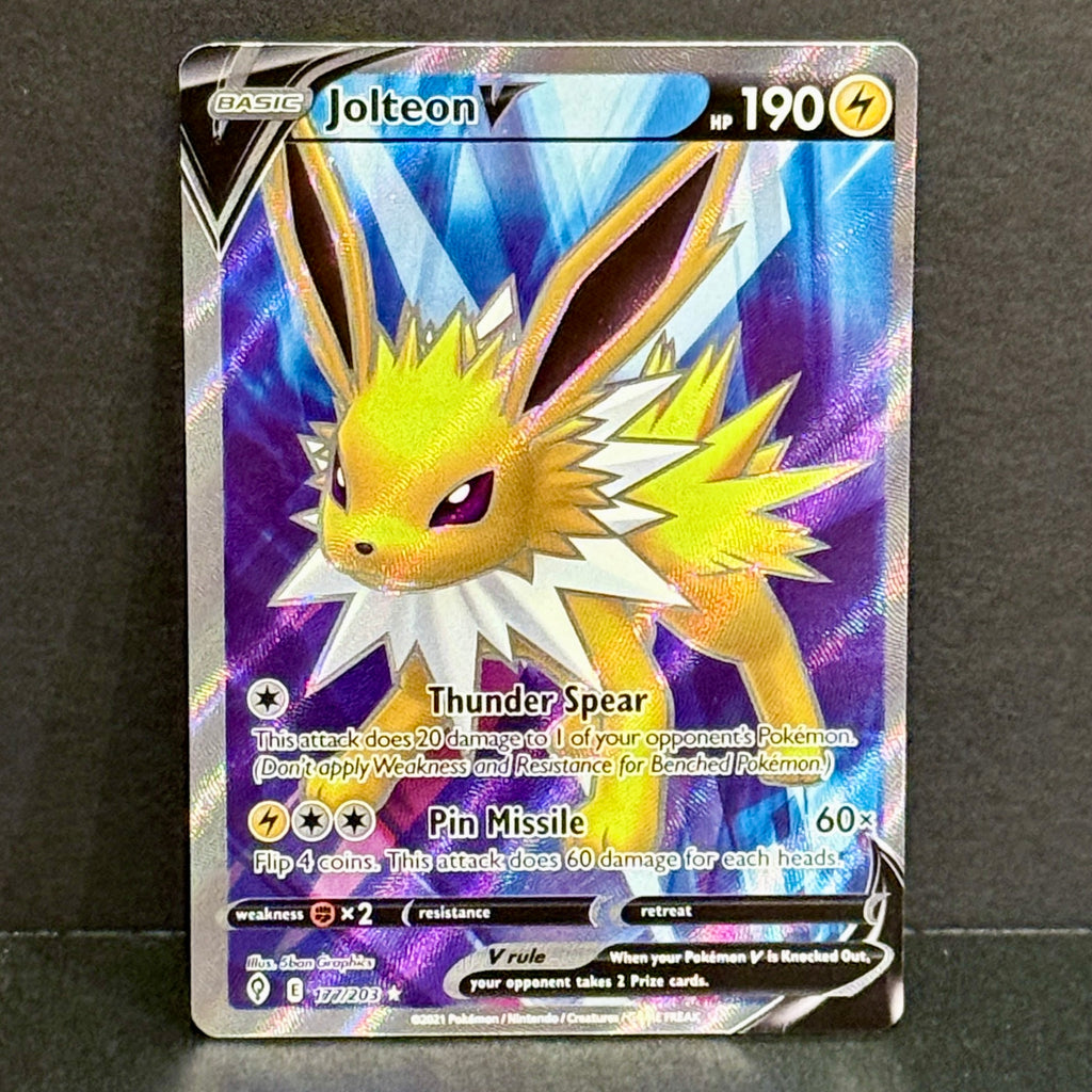 2021 Pokemon Evolving Skies 177/203 Jolteon V Ultra Rare